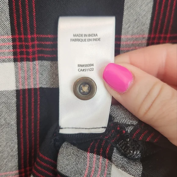 Beachlunchlounge Women's Black Checkered Plaid Button-Down Shirt, Size S‎ - Picture 4 of 5